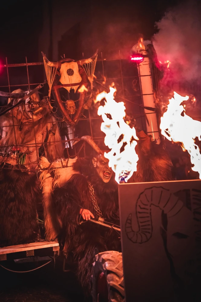 Krampuslauf im Kalterer Dorfzentrum 2025