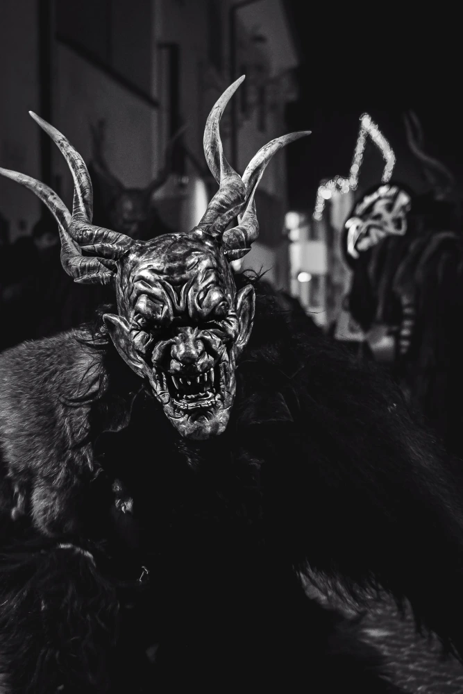 Krampuslauf im Kalterer Dorfzentrum 2025