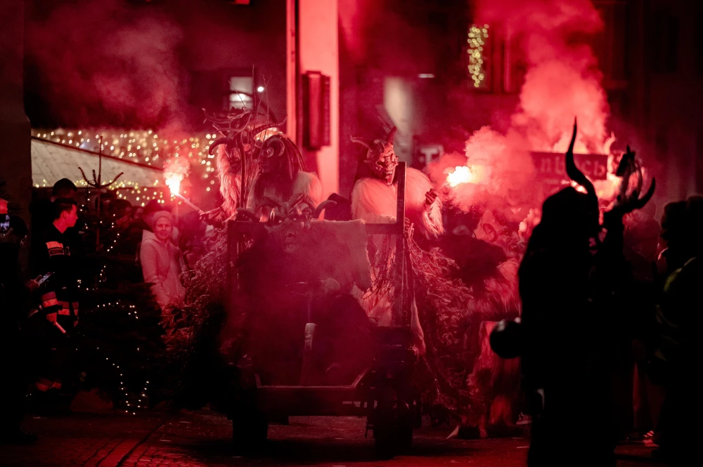 Krampusumzug durchs Kalterer Dorfzentrum 2024
